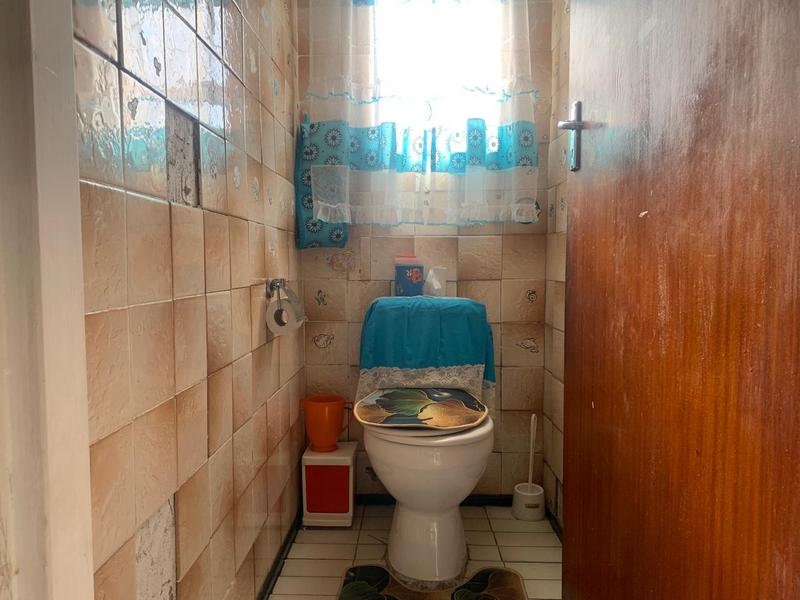 3 Bedroom Property for Sale in Lentegeur Western Cape